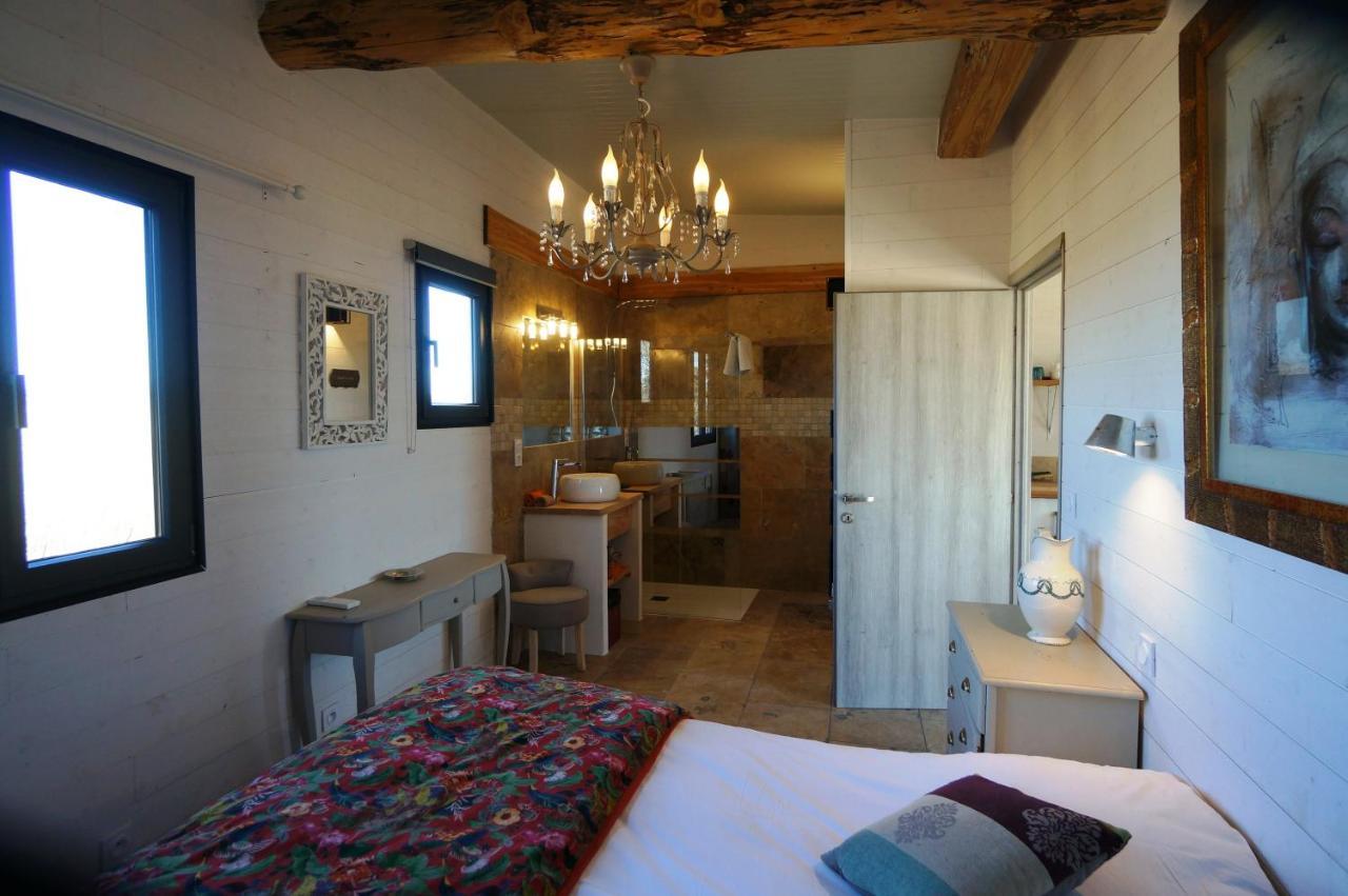 Gites Equestres Lou Caloun - Les Saintes Maries De La Mer Exterior foto