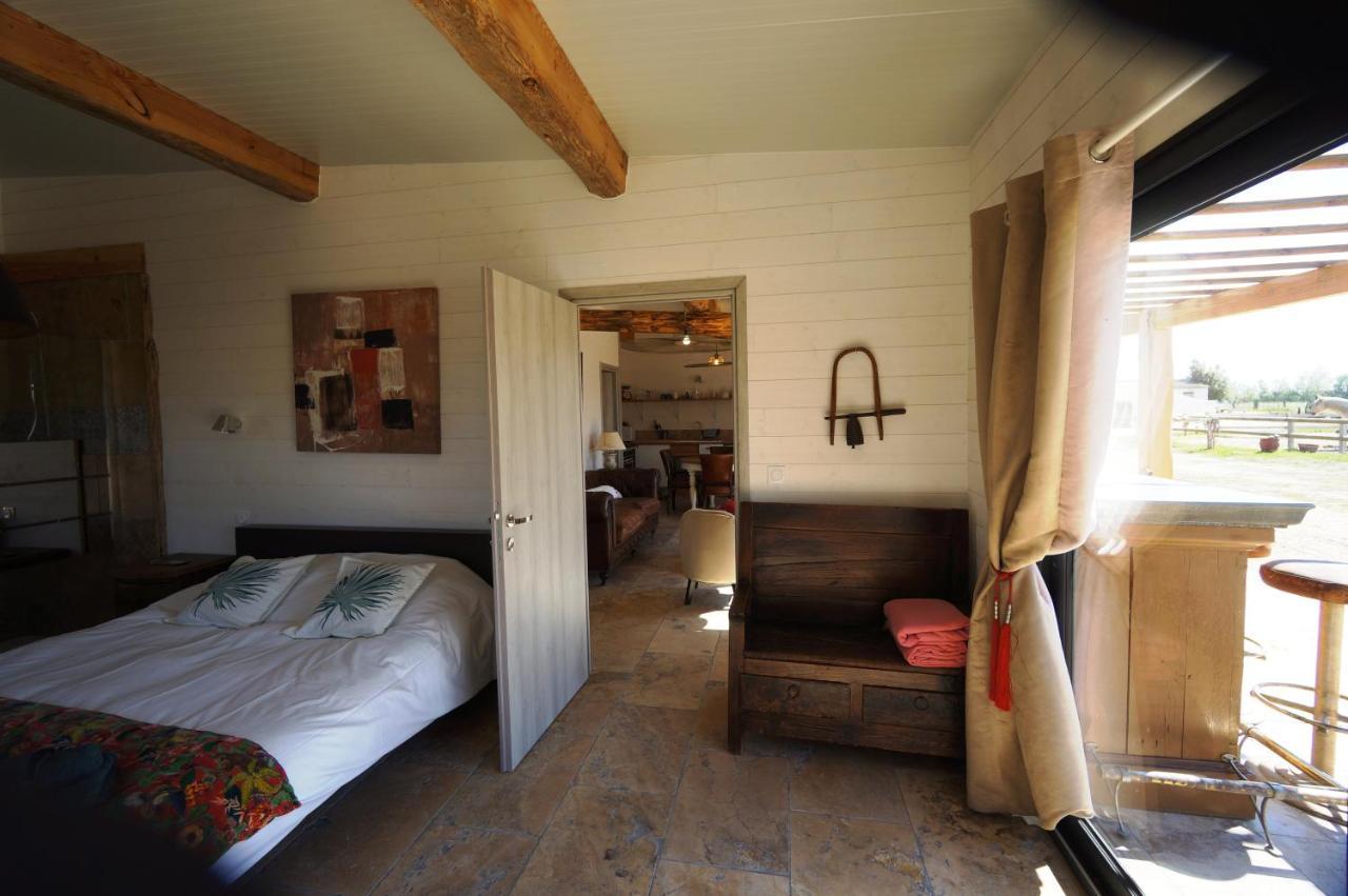 Gites Equestres Lou Caloun - Les Saintes Maries De La Mer Exterior foto