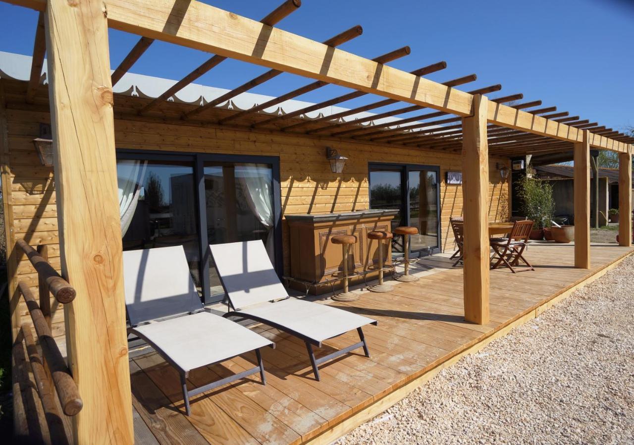 Gites Equestres Lou Caloun - Les Saintes Maries De La Mer Exterior foto