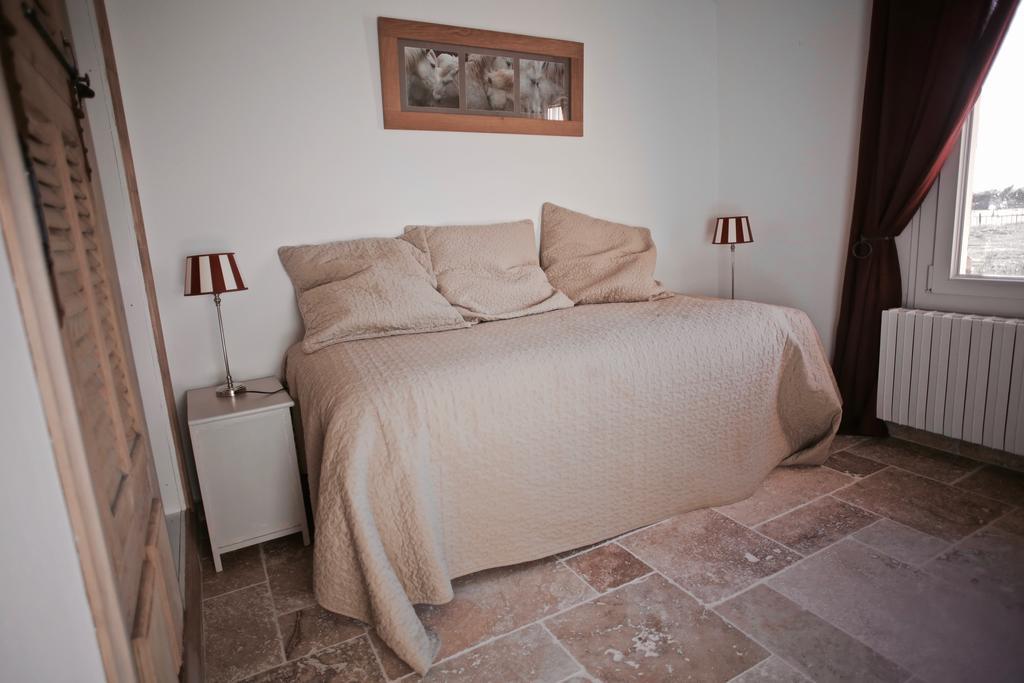Gites Equestres Lou Caloun - Les Saintes Maries De La Mer Zimmer foto