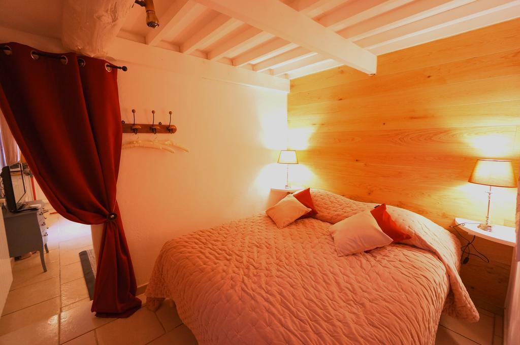 Gites Equestres Lou Caloun - Les Saintes Maries De La Mer Exterior foto